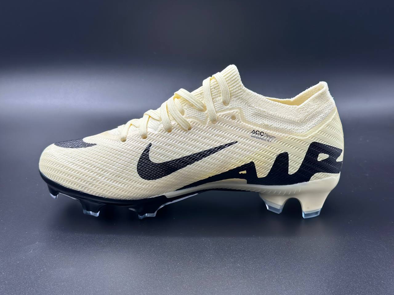 Футбольные бутсы Nike Air Zoom Mercurial Vapor 15 Pro FG бежевые