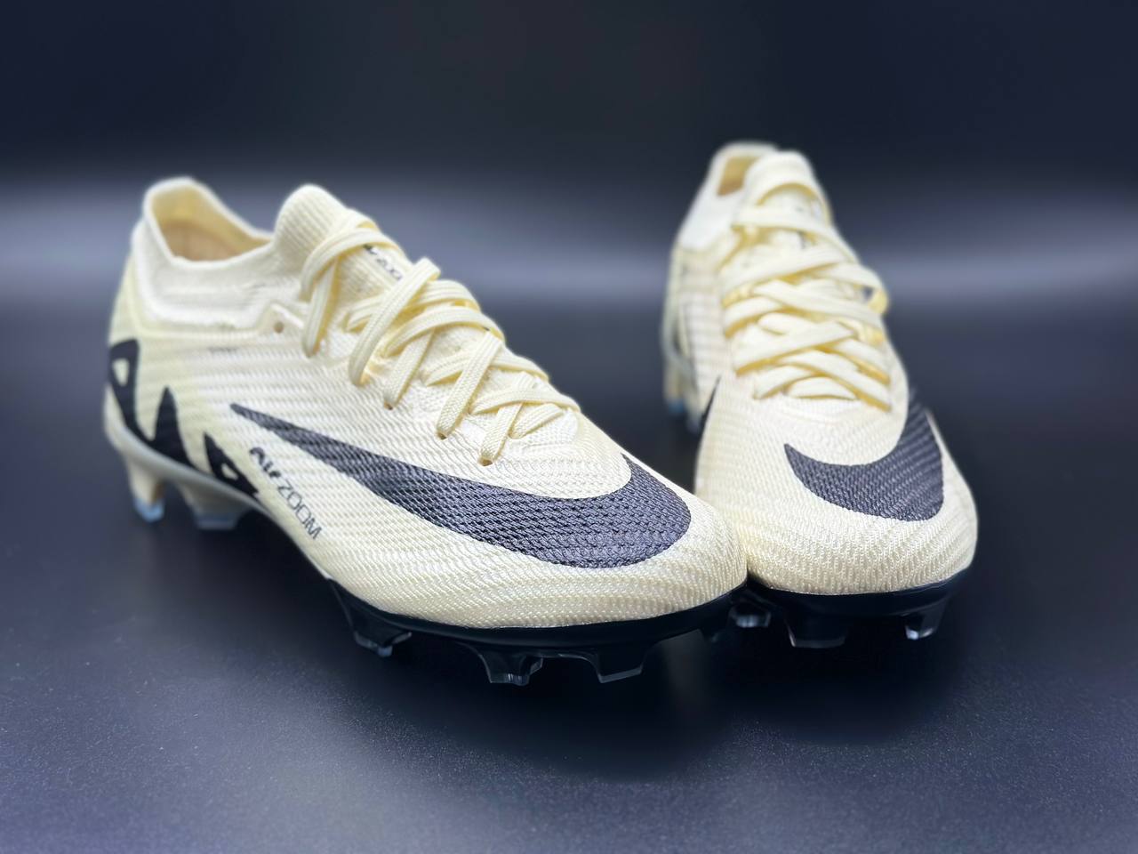 Футбольные бутсы Nike Air Zoom Mercurial Vapor 15 Pro FG бежевые