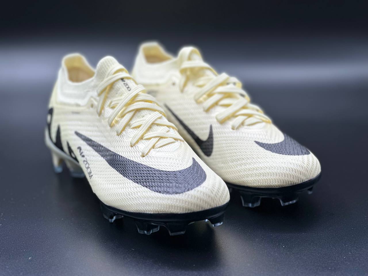 Футбольные бутсы Nike Air Zoom Mercurial Vapor 15 Pro FG бежевые